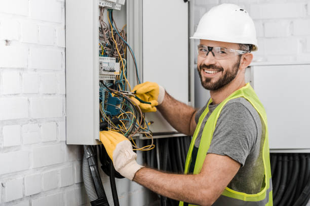 Best Licensed Electrician  in Hugoton, KS